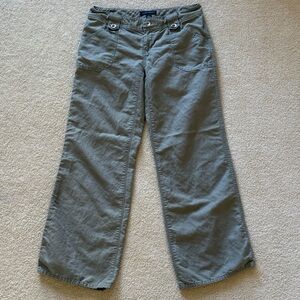 Banana Republic Women’s Low Rise Wide Leg Cargo Utility Pants. Size 4.
